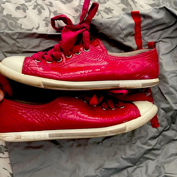 Authentic Prada shoes - Picture 3 of 6